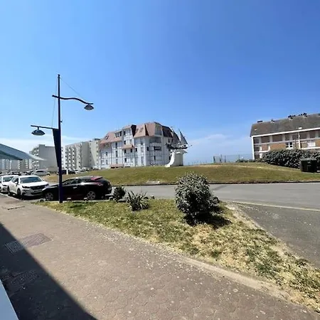 A 50m A Pieds De La Neufchâtel-Hardelot