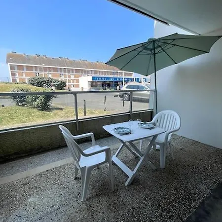 Апартаменты A 50m A Pieds De La